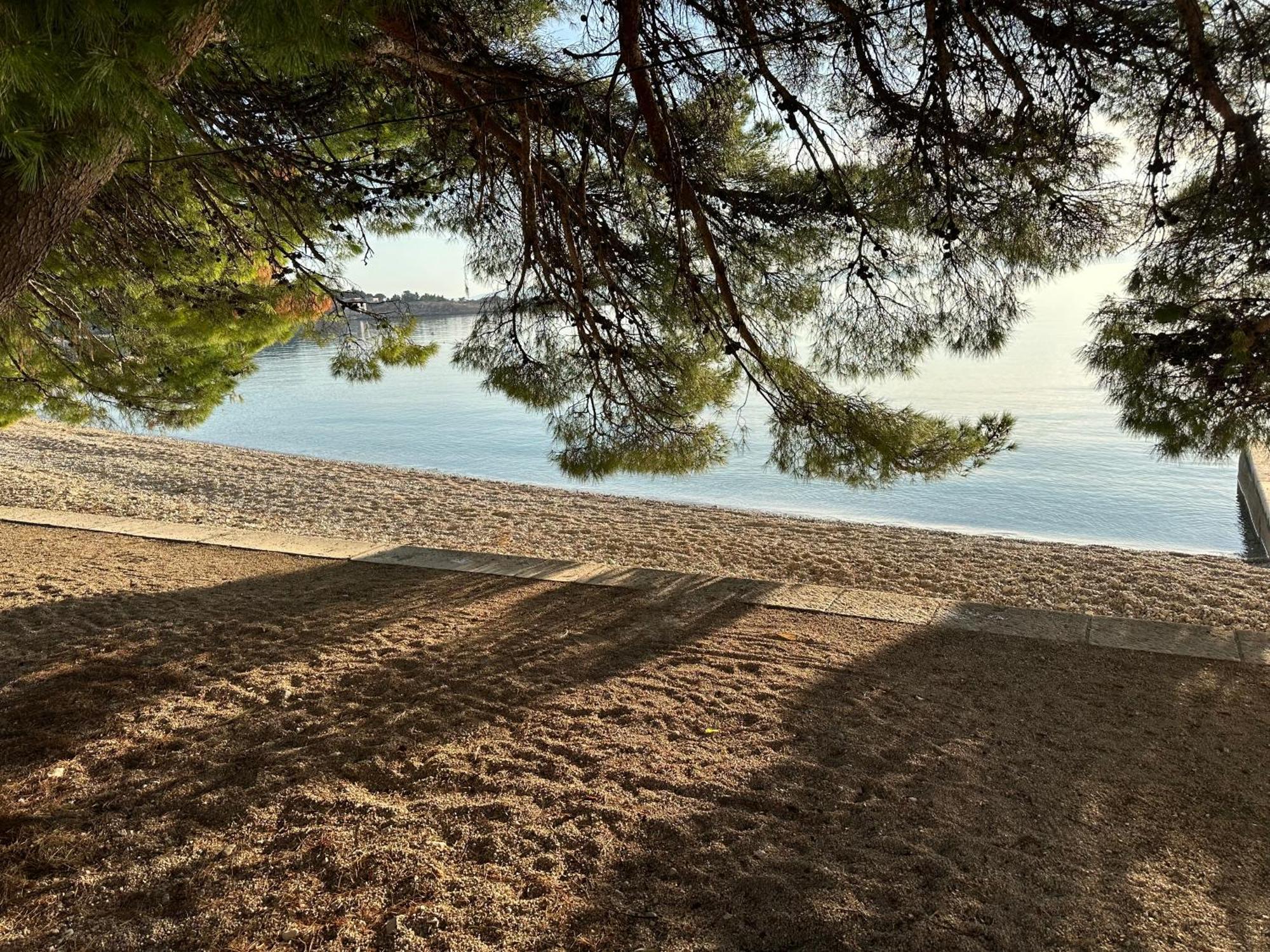Spacious Family Apartment Near The Beach Makarska Exterior photo